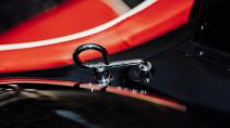Ferrari Testa Rossa Junior metalen onderdeel haakje bevestiging