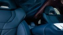 BMW XM interieur stoelen van dichtbij