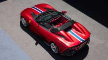 Ferrari SP51 schuin achter van boven