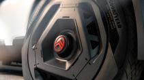 Goodyear Eagle-Go onder de Citroën Oli (Band die 500.000 kilometer meegaat)
