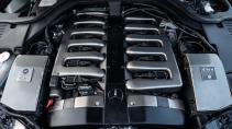 Renntech S76R (Mercedes 600 SEL) V12 motor onder de motorkap
