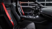 Rode gordels op kuipstoelen Audi R8 V10 GT RWD