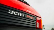 Peugeot 205 GTI Restomod Tolman achterkant badge 205 gti Tolman