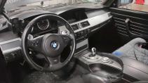 BMW 3-serie met V10-motor uit de M5 (E60) interieur van de M5