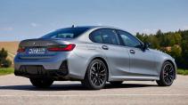 BMW M340i schuin achter