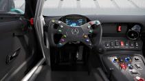 Mercedes-AMG GT2 racer 2022 interieur dashboard stuur
