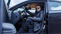 TopGear TV seizoen 32 Paddy McGuinness als politieagent Dirty Cobra in de Dodge Charger SRT Hellcat