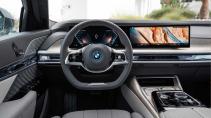 BMW i7 interieur zicht vanuit de bestuurder