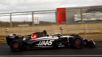 Haas VF23 shakedown Silverstone zijkant