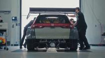 Honda CR-V raceauto achterkant in pitbox