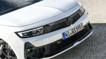 Opel Astra GSe (2023) grille