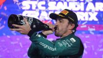 Alonso drinkt rozenwater podium Saoedi-Arabië