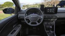 Dacia Jogger Hybrid 140 Extreme 7-zits interieur overzicht