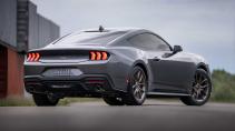 Ford Mustang schuin achter