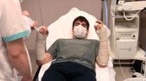 Lance Stroll met gebroken polsen op ziekenhuisbed