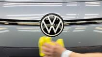 Volkswagen ID.3 logo motorkap poetsdoek