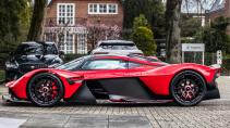 Aston Martin Valkyrie in Ferrari-kleur Rosso Corsa