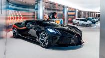Bugatti showrom in Monaco bij het F1-circuit La Voiture Noire schuin voor