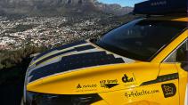 Skoda Enyaq 4x4electric reis van Nederland naar Zuid-Afrika in EV zonnepanelen op motorkap