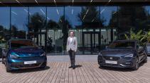 Thomas Schäfer tussen Cupra Born en Seat Leon Sportstourer