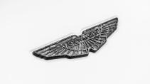 Aston Martin Vantage GT12 logo (2015)
