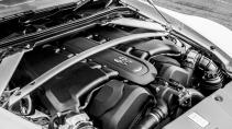Aston Martin Vantage GT12 motor (2015)