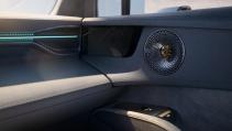 Lotus advertorial 2022 Eletre interieur dashboard speaker sfeerverlichting detail