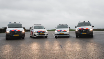 Dit zijn de nieuwe Mercedes-politieauto's van Nederland