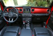 Jeep Wrangler 2.2 MultiJet II Rubicon Softtop 2-deurs interieur