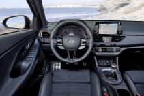 Hyundai i30 Fastback N Performance Package: test 2019 - dashboard stuur interieur
