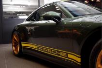 Groene Porsche 911 GT3 Touring Pack