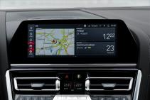 BMW M8 Gran Coupe 2019 navigatie scherm