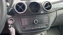 Oude Mercedes B-klasse