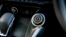 Alfa Romeo Tonale Veloce knop voor rijmodus en afstelling