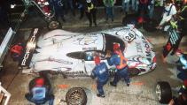 Porsche 911 GT1 Le Mans pitstop