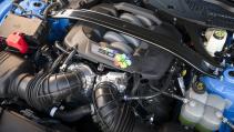 Ford Mustang V8-motor met sticker