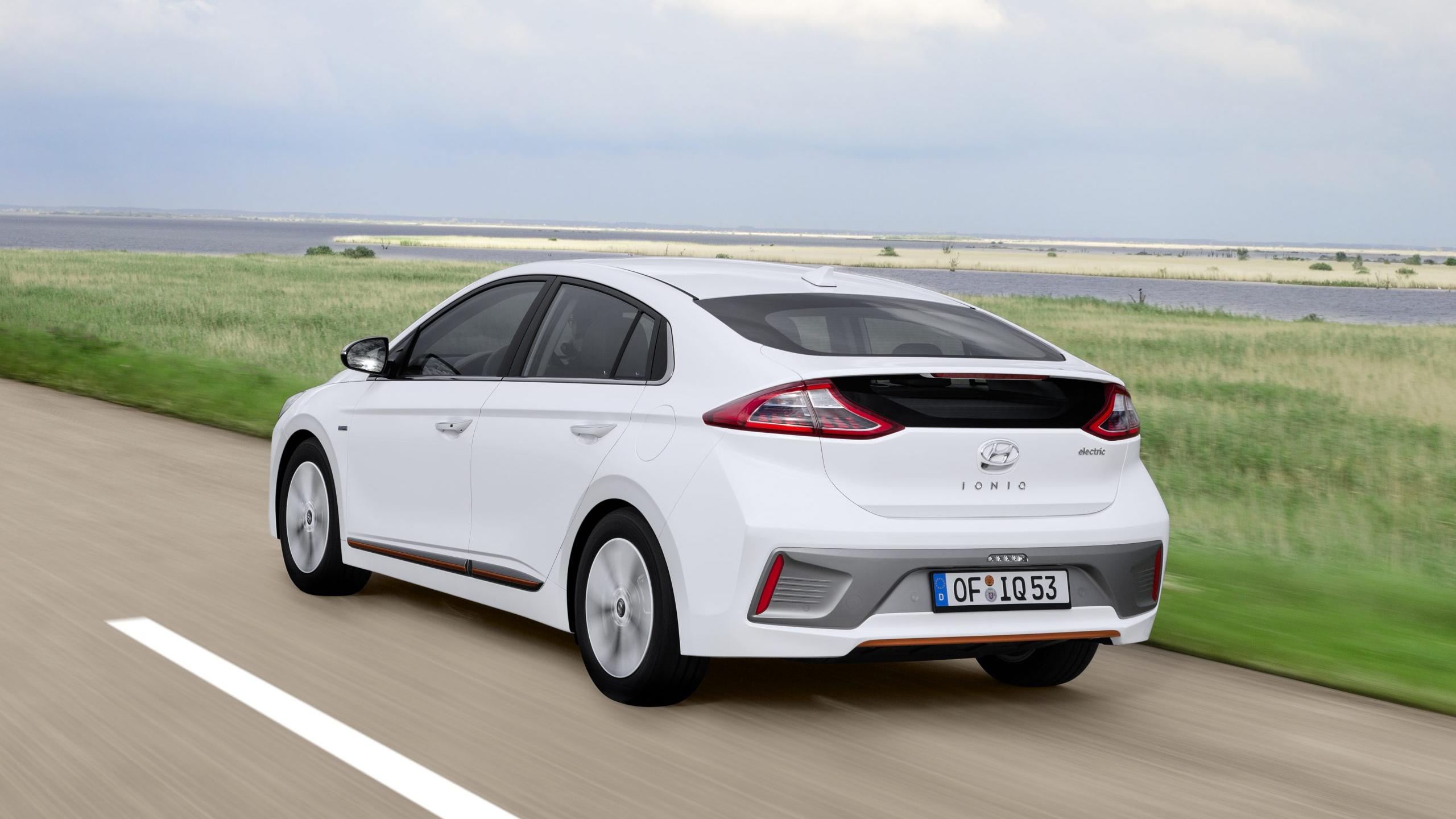 Wat is de zuinigste benzineauto? Nieuw of tweedehands?