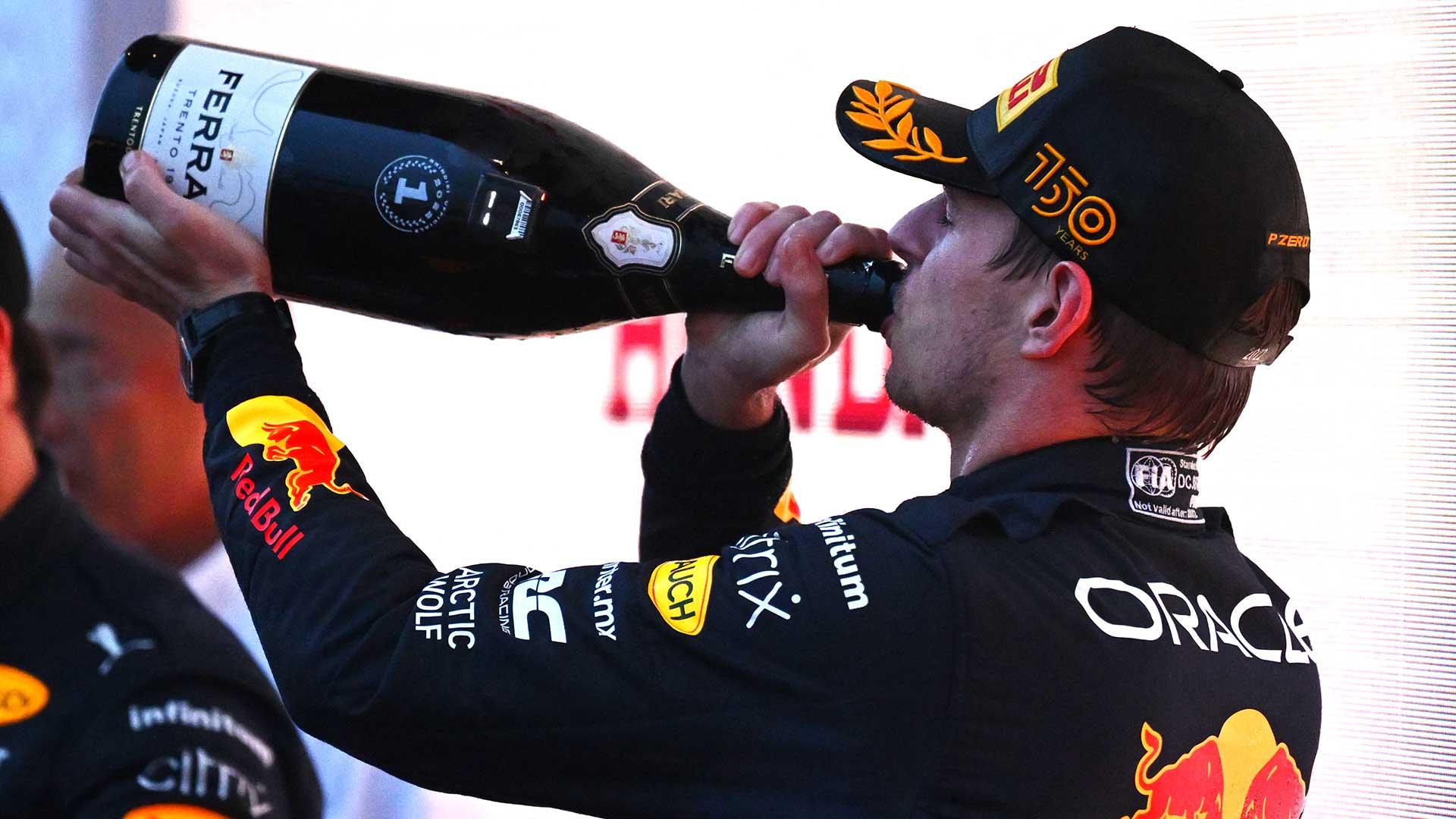 Wat drinkt Max Verstappen tijdens een F1race? Het is geen water