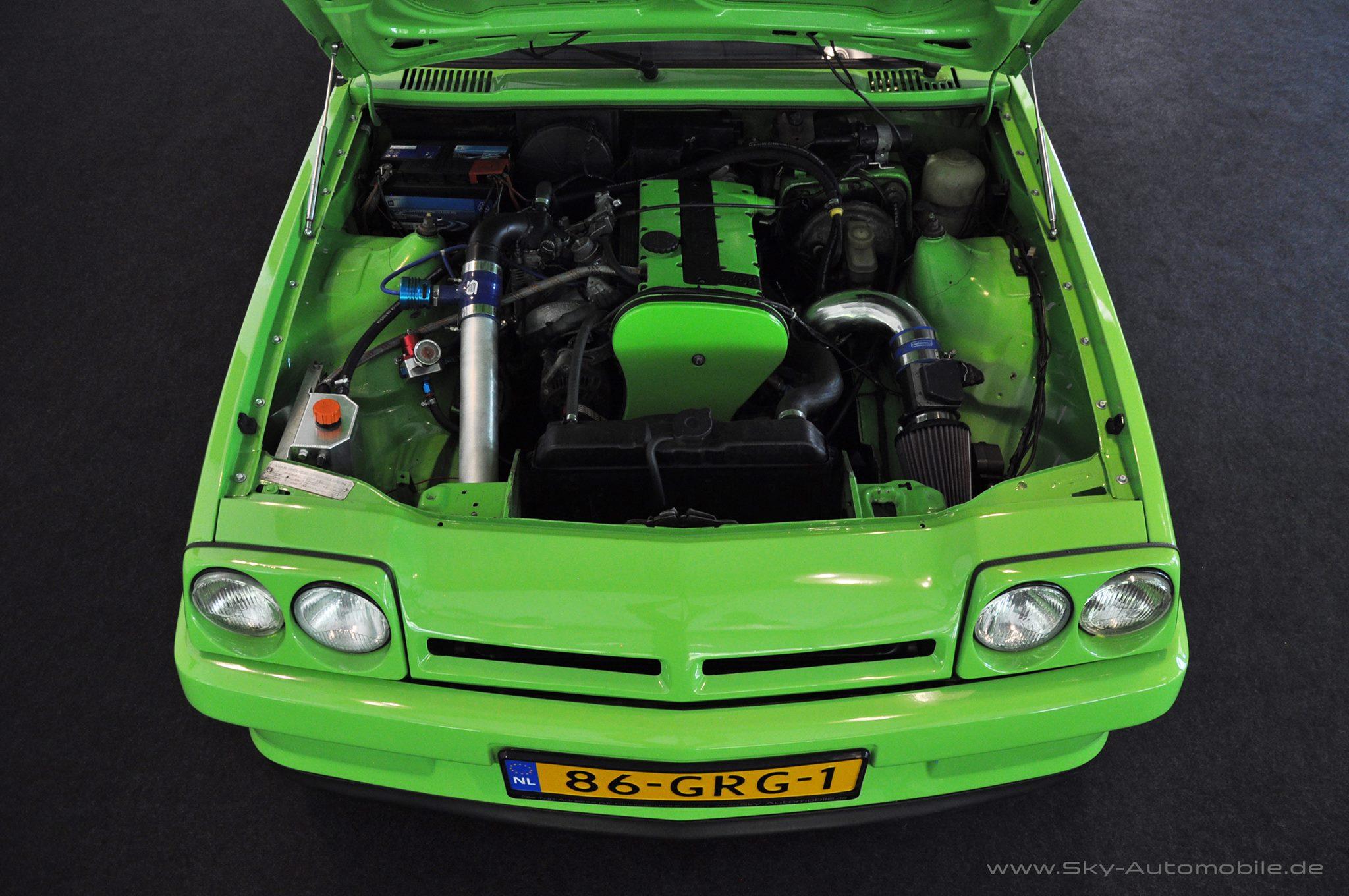 De verrekte Opel Manta uit New Kids staat te koop - TopGear Nederland