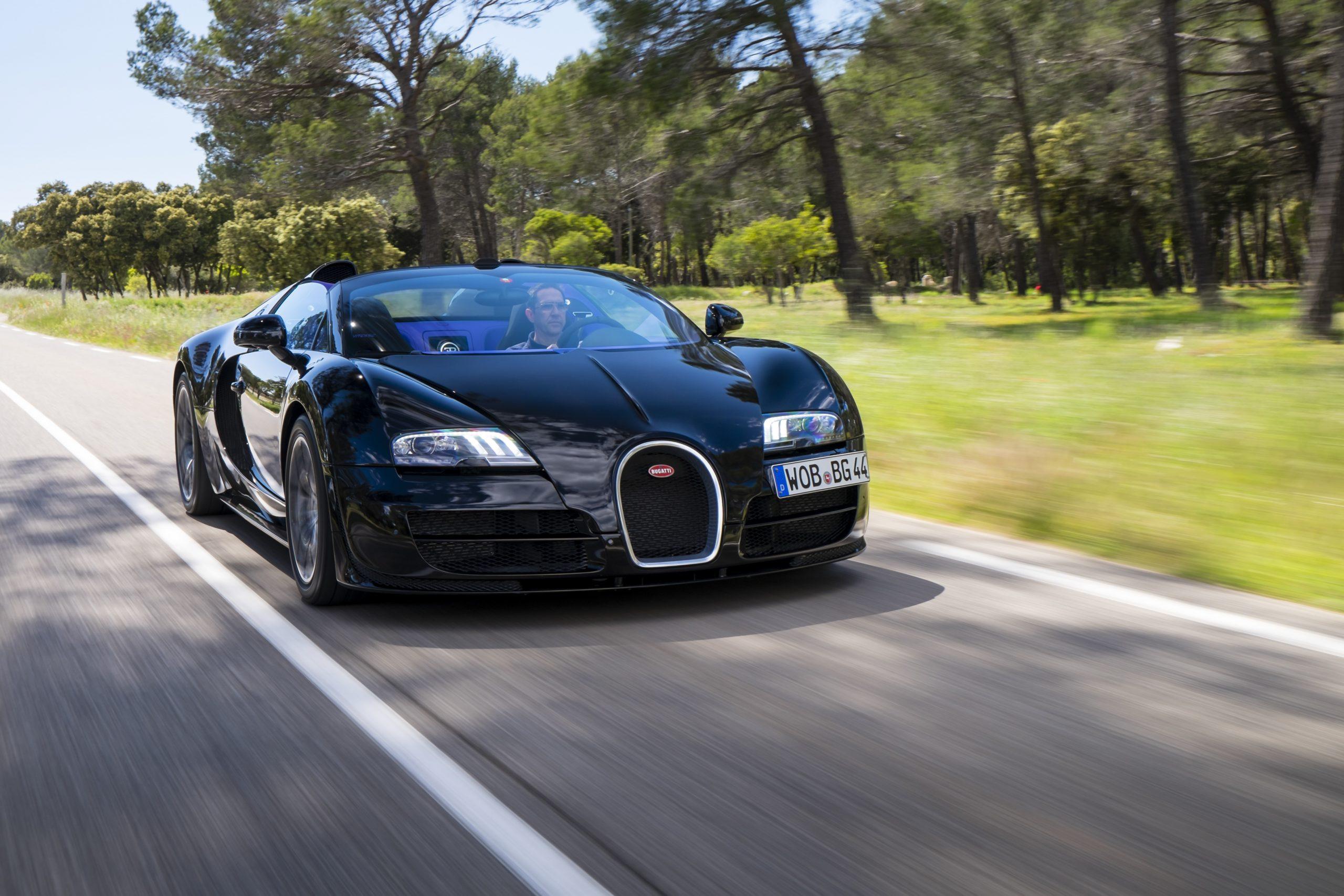 Bugatti Veyron huren? Dit is waar dat kan en hoe duur het is - TopGear