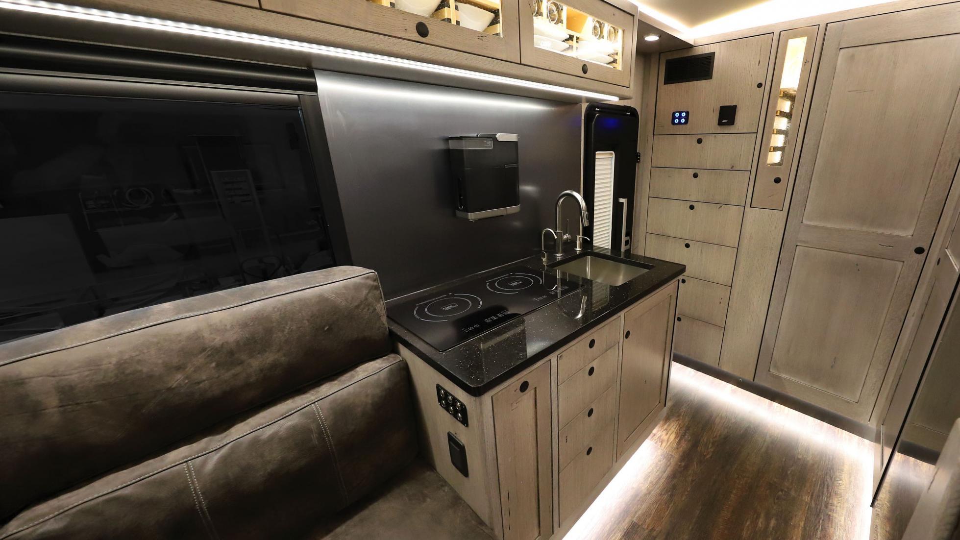 EarthRoamer LTi: een camper van koolstofvezel - TopGear Nederland