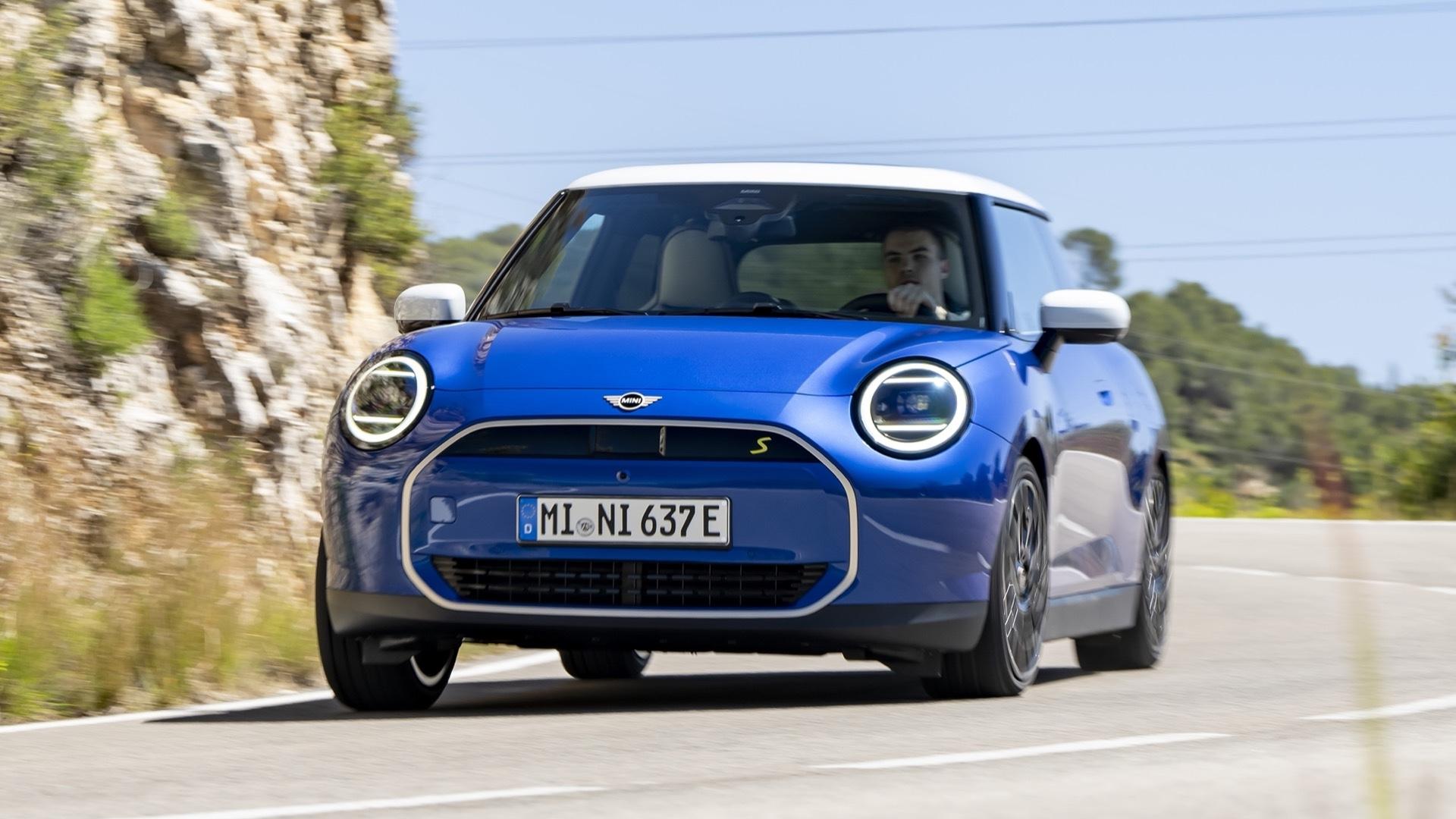 Mini Model Link Elektrische Mini Cooper SE (2024) review: Net zo leuk als eerst?