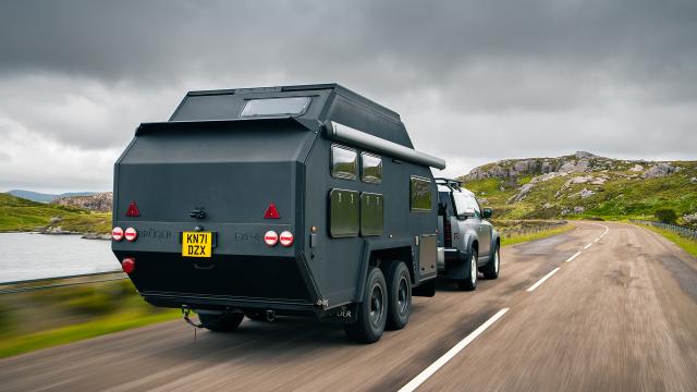 Bruder EXP-6: Op pad met de ruigste caravan ter wereld