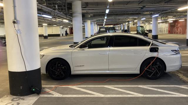 Elektrische auto plotseling minder populair in Nederland sinds 2026