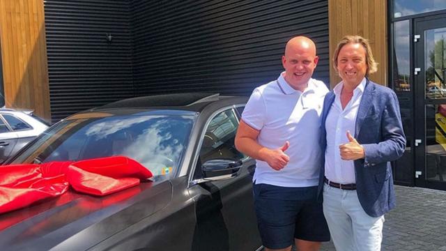 De nieuwe auto van Michael van Gerwen - TopGear Nederland