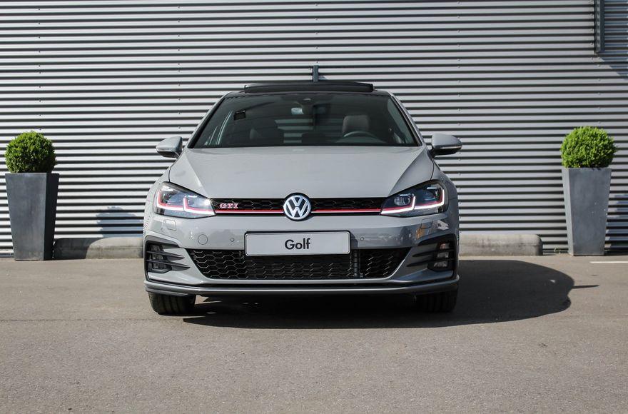 De Duurste Volkswagen Golf GTI Performance Van Nederland - TopGear