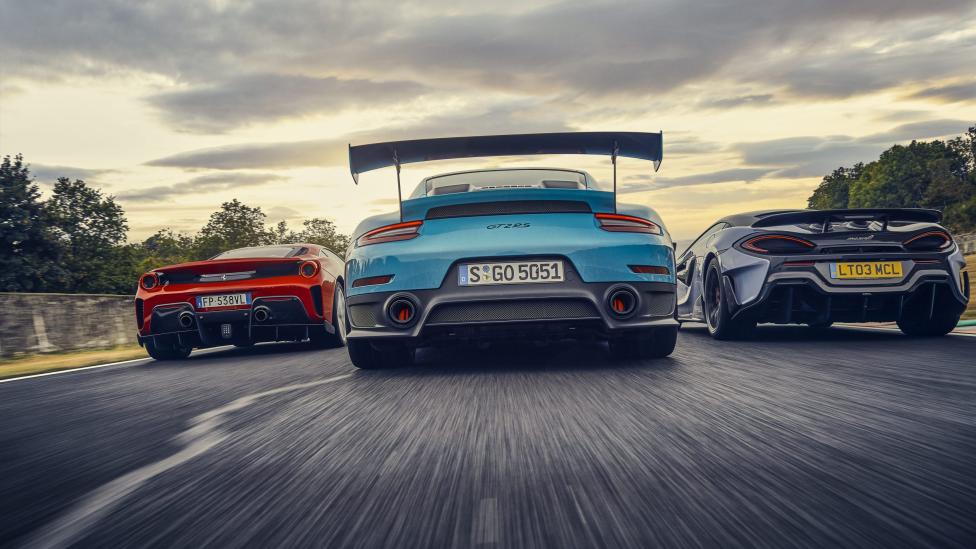 Porsche 911 GT2 RS vs Ferrari 488 Pista vs McLaren 600LT