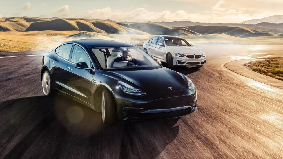 Tesla Model 3 vs BMW M3