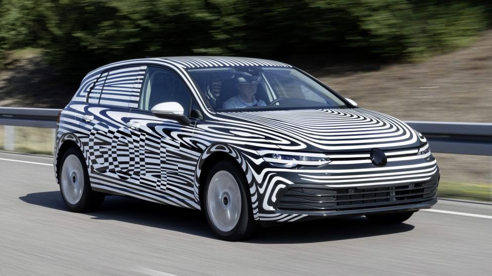 Nieuwe Volkswagen Golf 8 draagt zebra-outfit