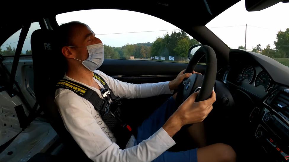 Robert Kubica rijdt Nürburgring in een BMW M4